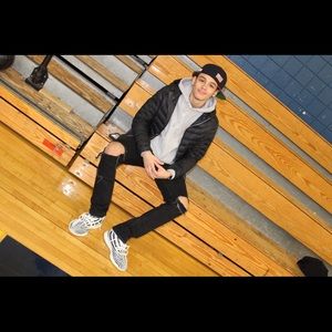 Meet your Posher, Nelfi